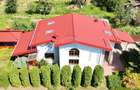 Casă individuală cu 7 camere cu Teren 4694 Mp în Brebu Megieșesc - 2