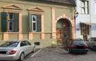 Casa de vanzare in centrul Mediasului ideala pentru locuinta sau spatiu comercial - 1