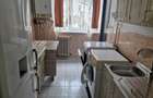 Persoana fizica inchiriez apartament 2 Camere decomandate, Cetate, str. Bradisor, et. 3 - 2