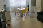 Ofer spre inchiriere apartament cu 3 camere - 4