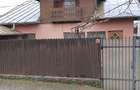 Casă cu 3 camere cu Teren 1000 Mp în Central - 1