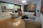 Apartament cu 3 camere semidecomandat în Central - 1