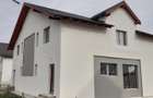Casă cu 3 camere cu Teren 200 Mp în Strejnicu - 1