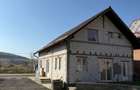 Casa spa?ioasa de vanzare in Campeni?a, 175 mp, 4 camere + curte mare - 2