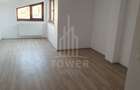 Apartament cu 3 camere decomandat în Terezian - 4