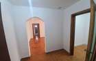 Apartament cu 3 camere semidecomandat în Central - 2