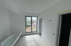 Casă cu 7 camere cu Teren 270 Mp în Central - 18