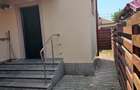 Casă cu 8 camere cu Teren 166 Mp în Central - 2