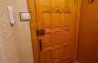 Apartament cu 3 camere decomandat în București - 15