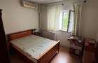 Apartament cu 3 camere decomandat în P-ța Victoriei - 2