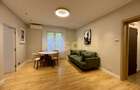 Apartament cu 3 camere semidecomandat în Capitale - 2