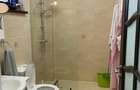 Casă cu 4 camere cu Garaj în Vest - 8