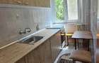 Apartament cu 2 camere semidecomandat în Km 4 - 5