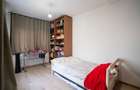 Casa 5 camere in Rogerius, la bulevard, cu acces auto - 2