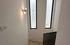 Central, single, 14 locuri de dormit, 3 locuri parcare, incalzire pardoseala