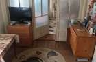 Casă cu 5 camere cu Teren 1300 Mp în Mârzănești