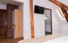 Ultracentral Enescu Apartament decomandat 1 camera privata cu bucatarie comuna utilata - 3