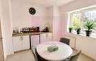 Proprietar.Unirii-Fantani.Etaj 1 terasa-gradina la apart.5 incaperi(4 Camere + Sala Protocol).Metrou