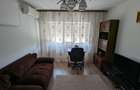 Inchiriez camera in apartament cu 3 camere, centru, langa UMF - 4