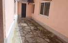 Casă cu 4 camere cu Teren 1290 Mp în Central