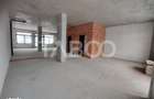Spatiu comercial open space generos stradal cu vitrine Turnisor Sibiu - 2