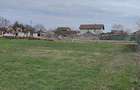 1692 mp, 36 m deschid, la sosea