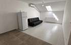 Ap 2 camere la MANSARDA . ACCEPT schimb
