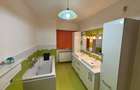 Apartament 3 camere et 1 Calea lui Traian zona Lahovari