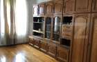 Casa de vanzare, cu 7 camere, 350 mp u & 2850 mp teren