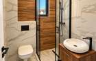 Casă 4 camere cu piscină, teren 400mp și încălzire în pardoseală