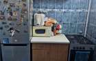 Camera cu baie 24m Ct termica renovat mobilat Tractorul Lidl - 3