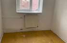 Burdujeni-Zona Garii-Garsoniera et.2,pret 18.000 Euro. - 2