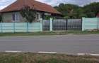 casa la mescreac cu livada si anexe - 2