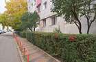 Apartament cu 3 camere,decomandat,parter inalt,zona Lama - 9