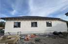 Utvin- toate utilitatile- incalzire in pardoseala= 4 camere- predare l - 5