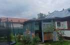 Casuta la tara aproape de Bucuresti si Ploiesti in comuna Poienarii Burchii