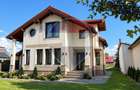 Casa / Vila cu 6 camere de vanzare