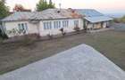 CASA DIN CARAMIDA 114 MP +teren 5823 mp, Faraoanele, com.Vartescoiu,Vrancea, str. G.Prodan. acces direct din strada principala, nr.12, cu utilitati.