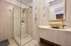 Apartament cu 3 camere semidecomandat în Central - 16