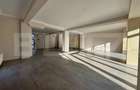 Spatiu comercial central, 161 mp, open space, 2 locuri de pa - Oradea (Bihor)