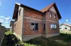 Casă individuală cu 6 camere cu Teren 300 Mp în Zimandu Nou - 1