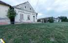 Casă cu 4 camere cu Teren 2238 Mp în Neudorf - 3