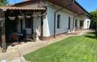 Casă cu 5 camere cu Teren 250 Mp în Central - 2