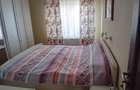 De vanzare apartament 3 camere - 2