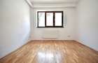 PRELUNGIREA GHENCEA-LIDL, APARTAMENT IN VILA 2010, CURTE 300 MP SI PARCARE! - 12