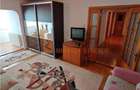 Apartament cu 3 camere decomandat în Central - 1