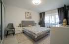 Apartament cu 3 camere decomandat în CET - 2