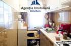 Apartament cu 3 camere de vanzare - Zona Micro 14 - 1