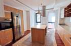 Apartament cu 5 camere decomandat în Aviatorilor - 15