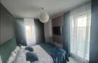 Apartament cu 3 camere decomandat în Tractorul - 4